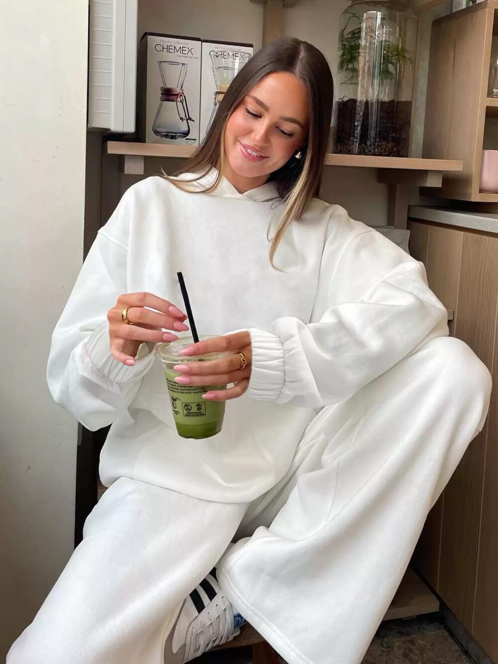 Sports Style Fleece Casual Set - Hoodie with Pockets & Loose Pants - Image 3