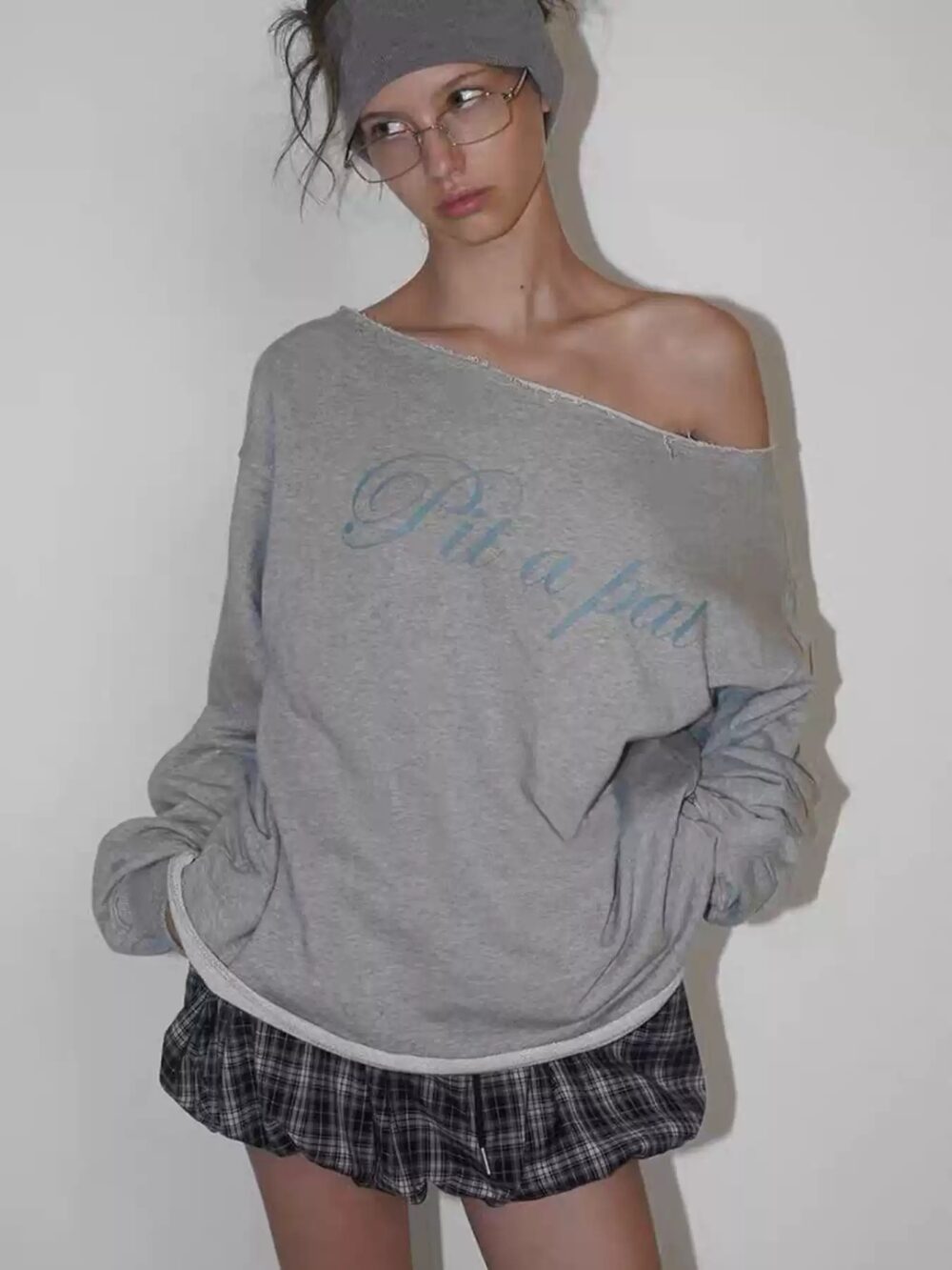 Gray Off-Shoulder Loose-Fit Long Sleeve Top - Image 2