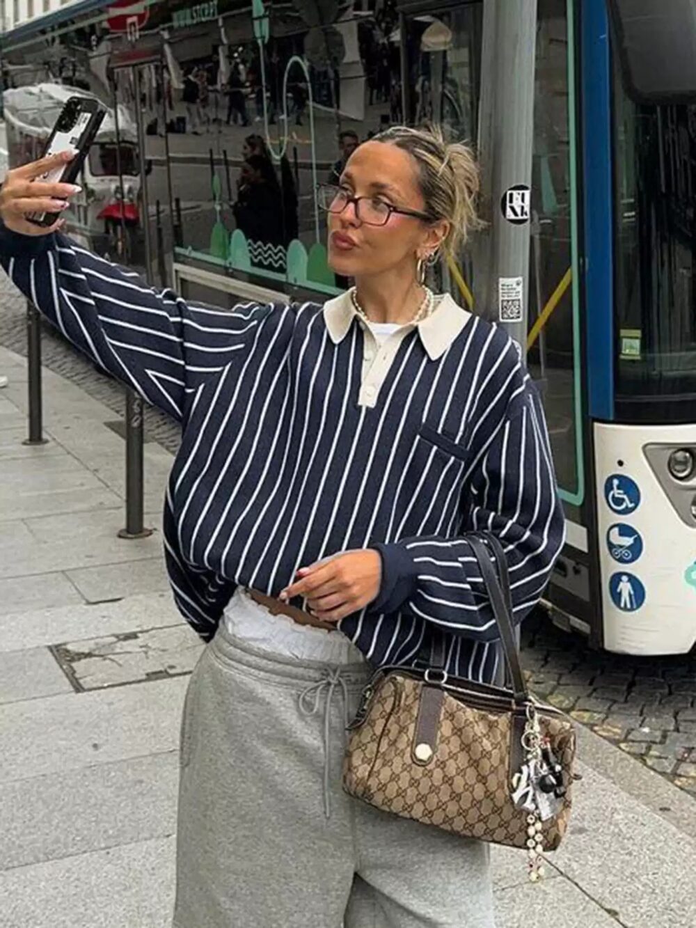 Sporty Color-Blocked Polo Collar Button Sweatshirt - Image 3